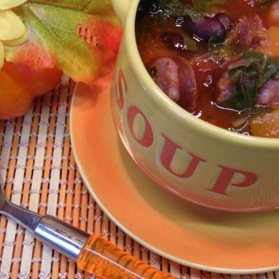 Томатный суп с тыквой и мангольдом