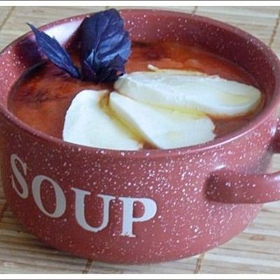 Томатный суп-пюре с моцареллой