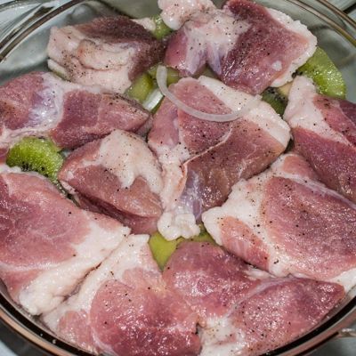 Быстрый маринад для свинины из киви
