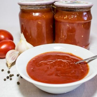 Густой домашний кетчуп с крахмалом из томатного сока на зиму