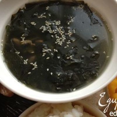 Миёккук - суп из морской капусты