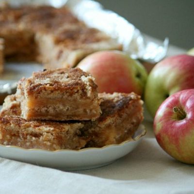 Постный насыпной пирог с яблоками
