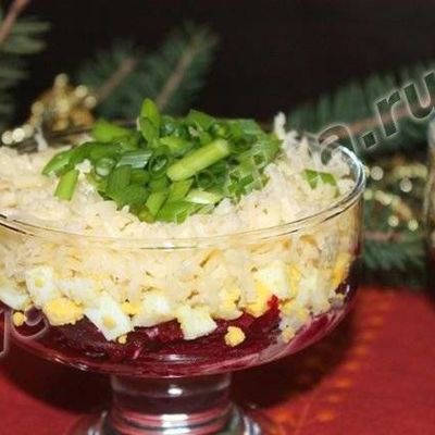 Свекольный салат с сыром на Новый год