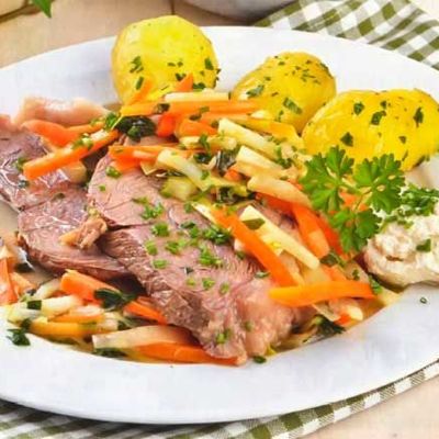 Тафельшпиц варёное мясо с овощами