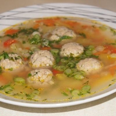Суп с фрикадельками из консервированной горбуши