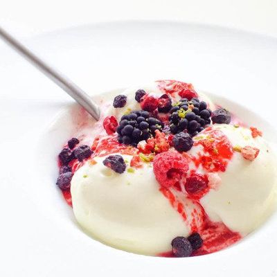 Мороженое из греческого йогурта с маскарпоне
