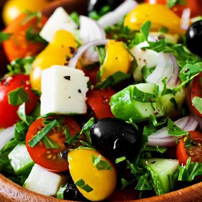 Как приготовить Греческий салат с Фетаксой