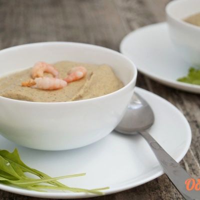 Сливочный крем-суп с креветками и шампиньонами