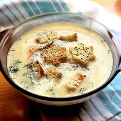 Сырный суп по французски с кусочками курицы