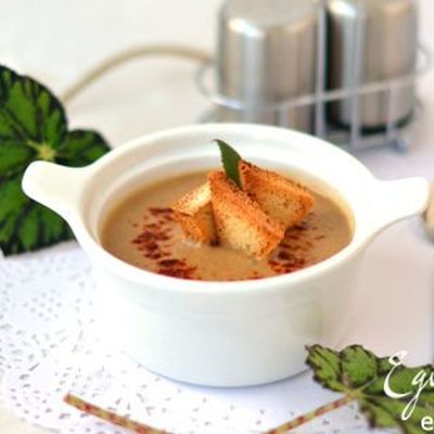 Суп-пюре из чечевицы и золотистых овощей