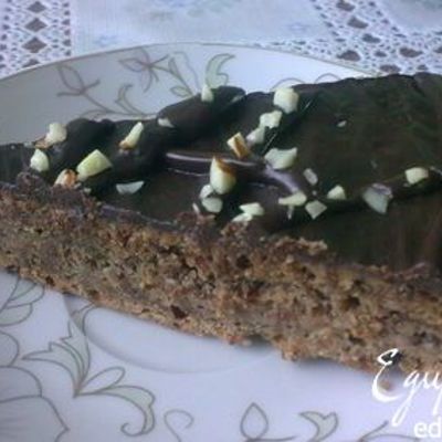 Шоколадно-миндальный торт с заварным кремом