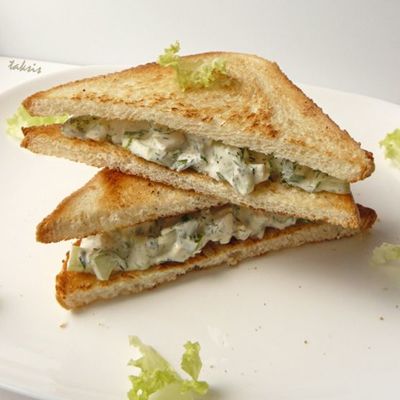 Сэндвич-салат с курицей и сельдереем
