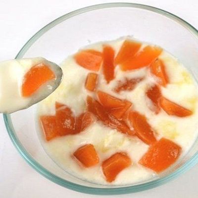Йогурт с фруктами в мультиварке