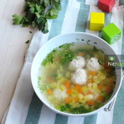 Овощной суп с фрикадельками в мультиварке