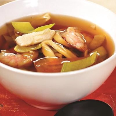 Китайский рыбный суп с креветками