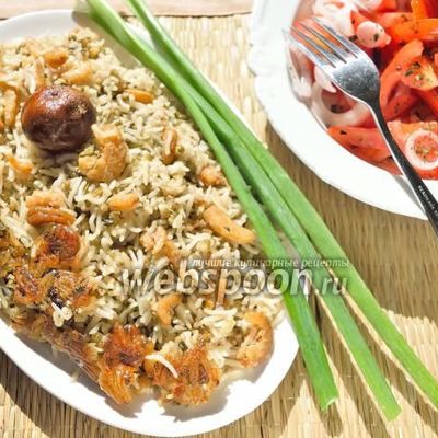 Рис с сушёными креветками и машем