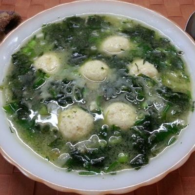 Зелёный суп с сырными шариками