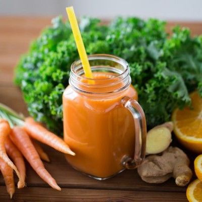 Детокс-коктейль из моркови, имбиря и цитрусовых