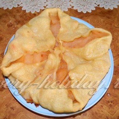 Яблочный пирог из слоеного теста Кадриль