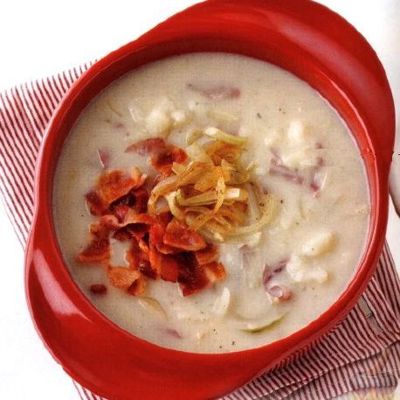 Картофельный суп-пюре с луком и беконом