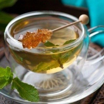 Зеленый чай с корицей и мятой