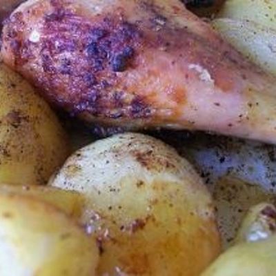 Куриные ножки, запеченные в духовке с картошкой