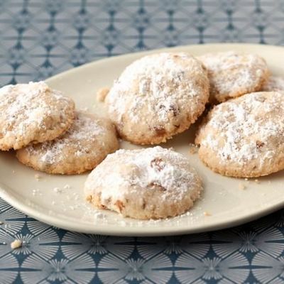 Польворон - печенье с молотыми грецкими орехами