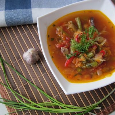 Грибной суп со стручковой фасолью и баклажанами