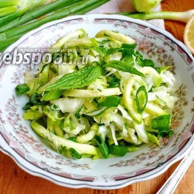 Салат из кабачков с капустой