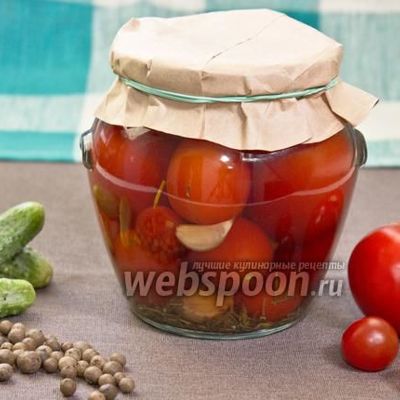 Консервированные помидоры с розмарином и чесноком