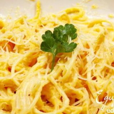 Спагетти с сыром и чесноком