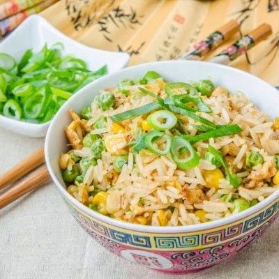 Рис с горошком и кукурузой по-китайски
