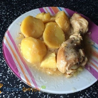 Курица с картошкой в сметане