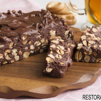 Орехово-шоколадный десерт
