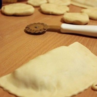 Тесто для чебуреков в хлебопечке