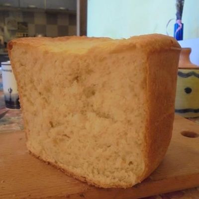 Мягкий белый хлеб в хлебопечке