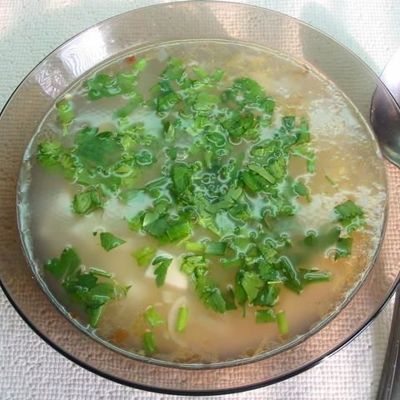 Луковый суп с плавленым сыром