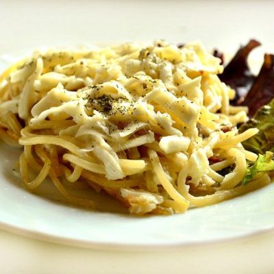 Спагетти с фаршем и плавленым сыром