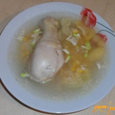 Суп куриный с кукурузой