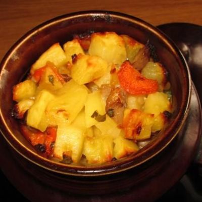 Кижуч, запеченный с картофелем