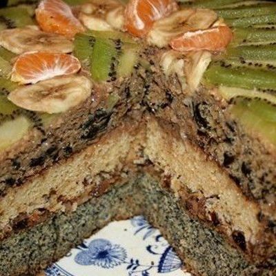 Королевский торт с маком, изюмом и черносливом