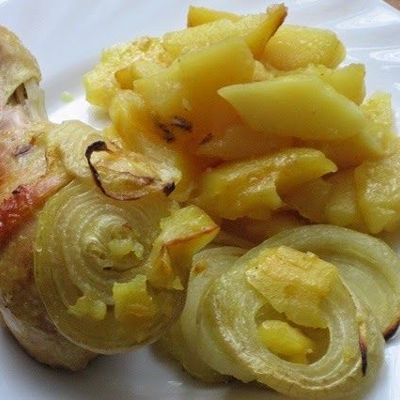 Курица с картошкой в фольге в духовке