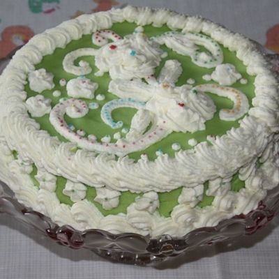 Домашний бисквитный торт с изумрудным творожным кремом
