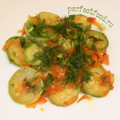 Тушёные кабачки с овощами