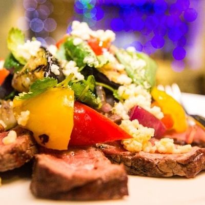 Гриль-салат из овощей и говядины