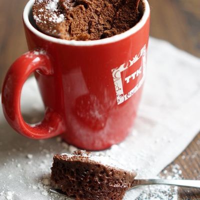 Шоколадный кекс в чашке