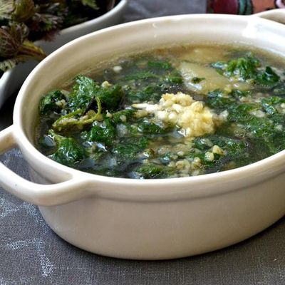 Постный суп с крапивой