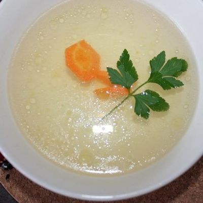 Овощной суп на курином бульоне