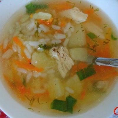 Суп с длиннозерным рисом на курином бульоне для детей