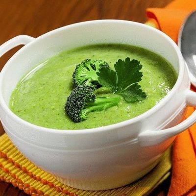 Крем-суп из брокколи и кешью